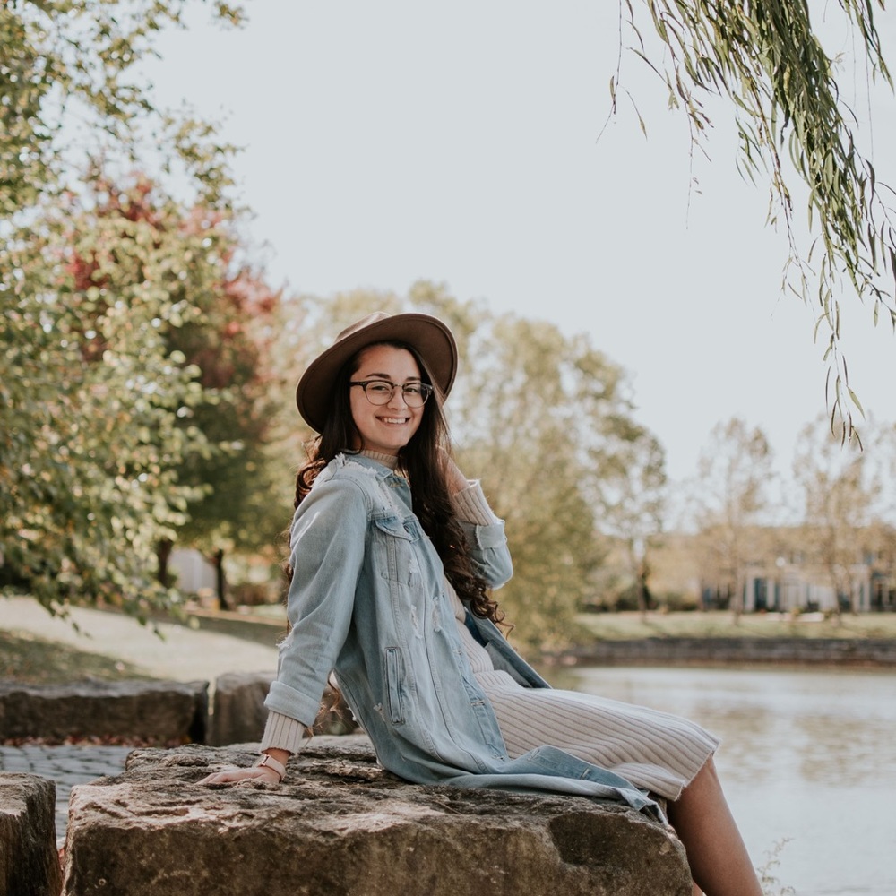 Meet your Posher, Annalia